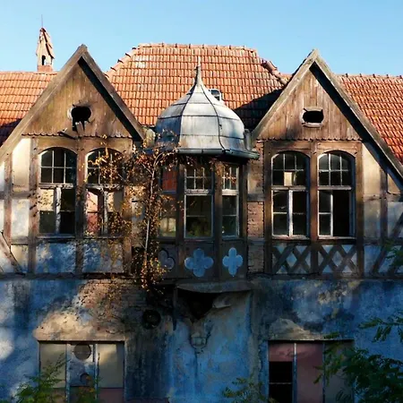 Parkresidenz Lychen, 8 *