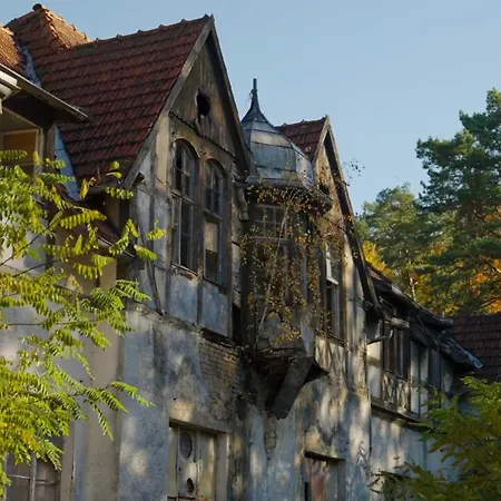 Parkresidenz Lychen, 8 Lychen